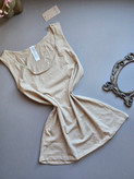 تاپ زنانه تمام نخ آلمانی Esmara مدل بند پهن با ساتندوزی ظریف
