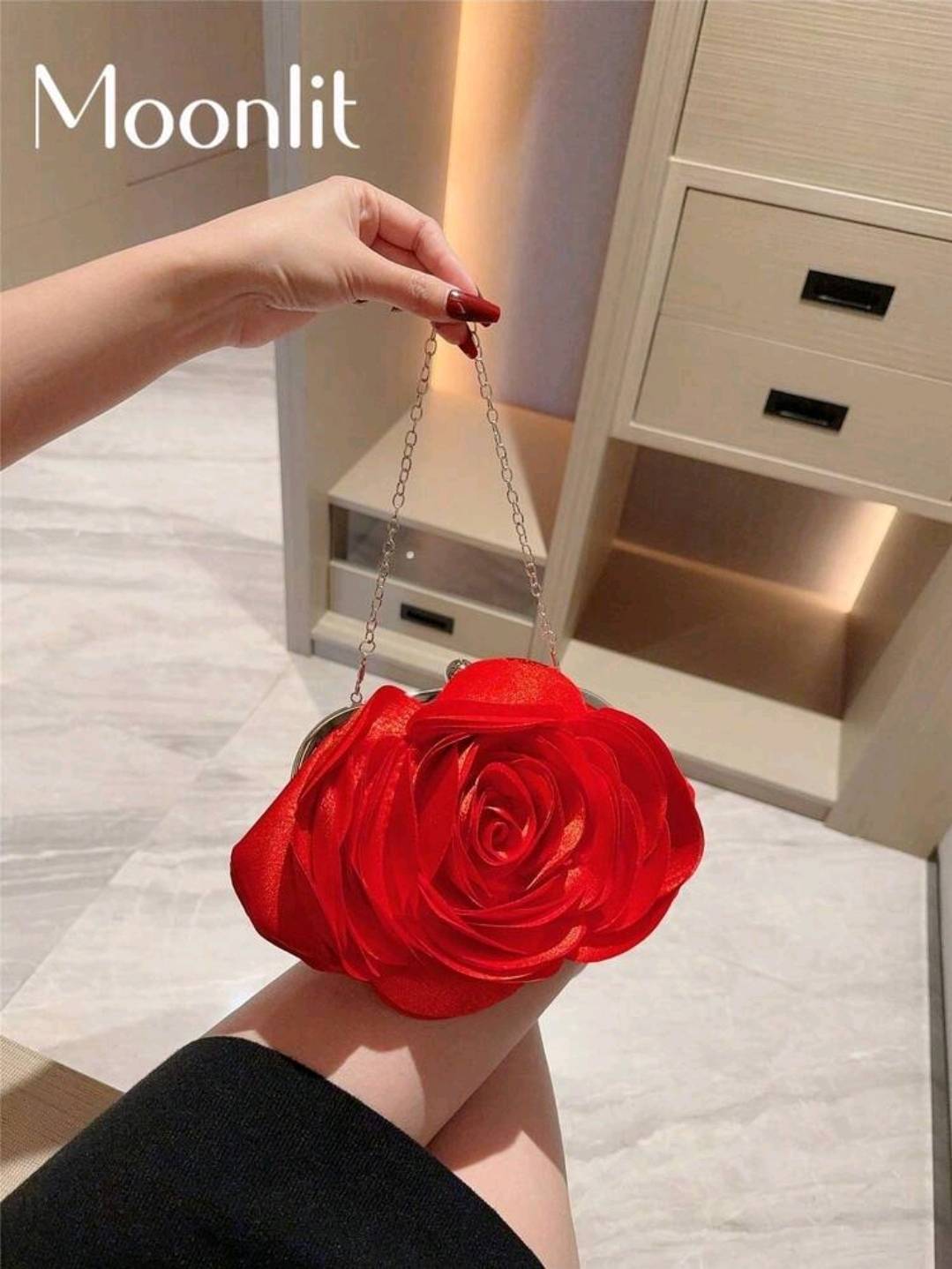 کیف مجلسی زنانه کد ۵۴ | مدل گل رز سه‌بعدی چفتی زنجیردار