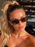 Women’s Leopard Print Cat-Eye Sunglasses with Lightweight Acetate Frame – Code 9