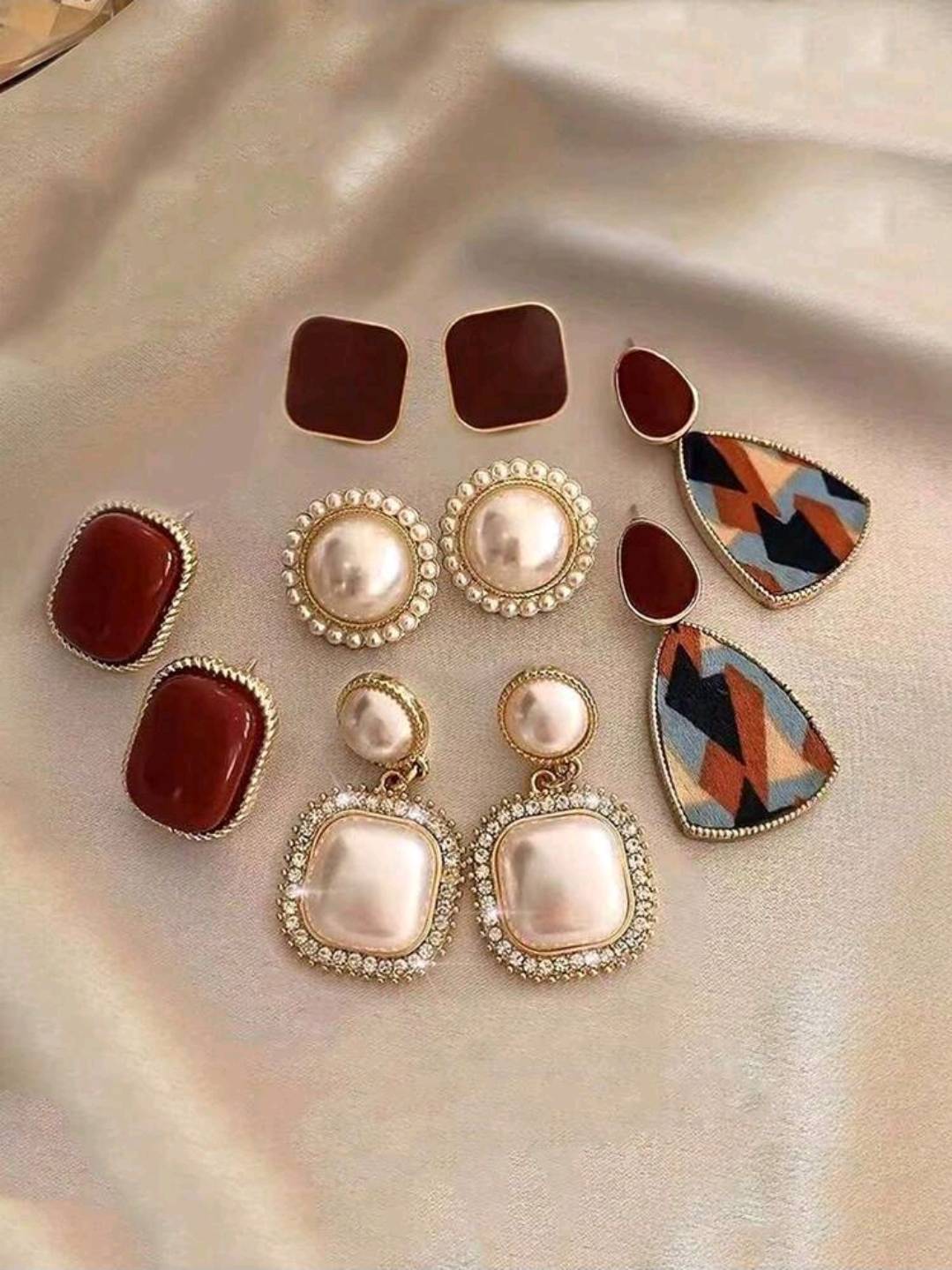 پک ۵ عددی گوشواره زنانه وینتیج لوکس مرواریدی و میناکاری کد ۱۷