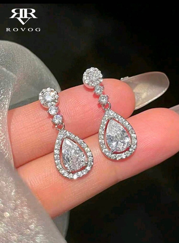 Luxury Teardrop Crystal Zircon Dangle Earrings – Code 6