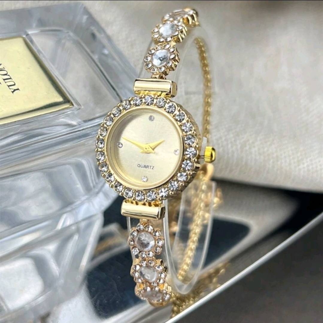 Women’s Formal Crystal Bracelet-Style Adjustable Wristwatch – Code 14